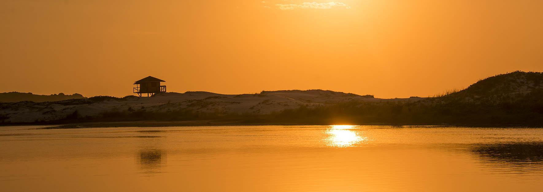 GUARDA DO EMBAÚ IDEAL PARA CURTIR O FABULOSO POR DO SOL